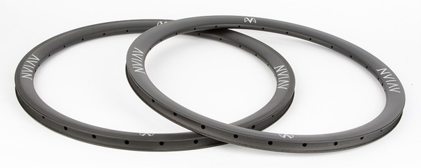 Avian Venatic 24X1-3/8" Rim Front 28H Matte Black 317013
