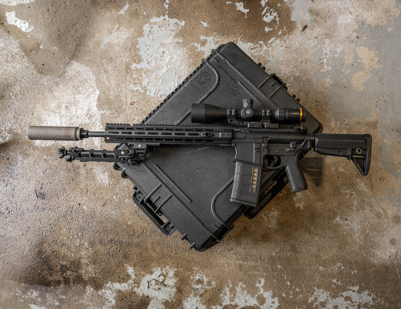 Horus scope with TREMOR8 reticle mounted to a modern sporting rifle