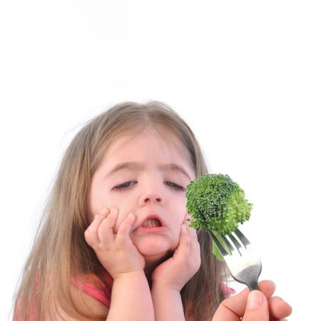 girl-eating-broccoli-dreamstime-s-31105620-1-450x330-copy.jpg