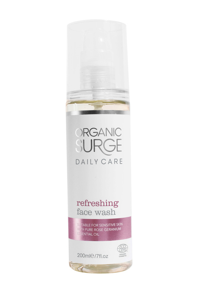 Organic Surge Daily Care Refreshing Face Wash 200ml