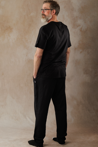 The Essential V - Black3