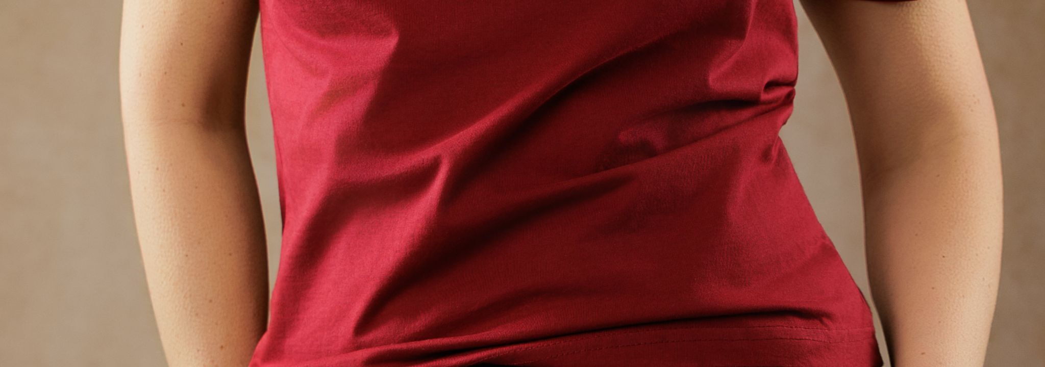 Close-up of Egyptian Cotton Fabric from Our T002 Women's Shell