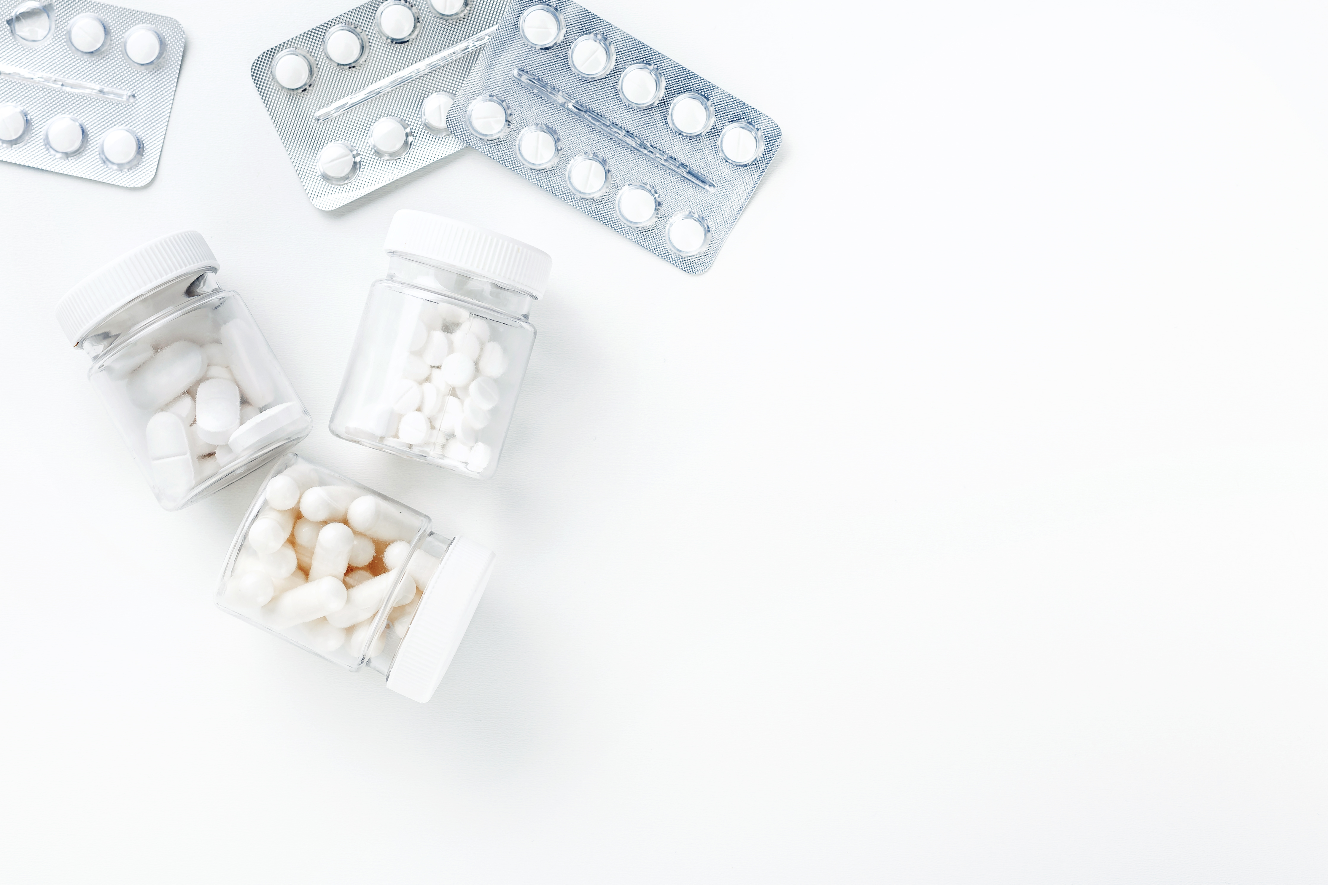 dispensación de medicamentos de uso hospitalario en Farmacia Sabaté en Sant Andreu, Barcelona