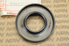 NOS Honda GL1000 GL1000LTD Gold Wing Final Drive Gear Oil Seal 91261-371-013