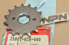 NOS Honda CA95 CB92 CL125 CM200 SL125 TL125 XL125 XR185 Sprocket 23801-KC6-000