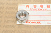 NOS Honda CA72 CA77 Front Wheel Axle Nut 90305-250-000