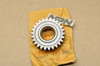 NOS Honda CB100 CB125 S CL100 CL125 SL100 Main Shaft Top Gear 26T 23501-107-000