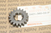NOS Honda 1975-78 CR125 M Elsinore Main Shaft Second 2nd Gear 18T 23421-360-000