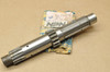 NOS Yamaha 1974 DT250 Transmission Main Axle Shaft 15T 438-17411-00