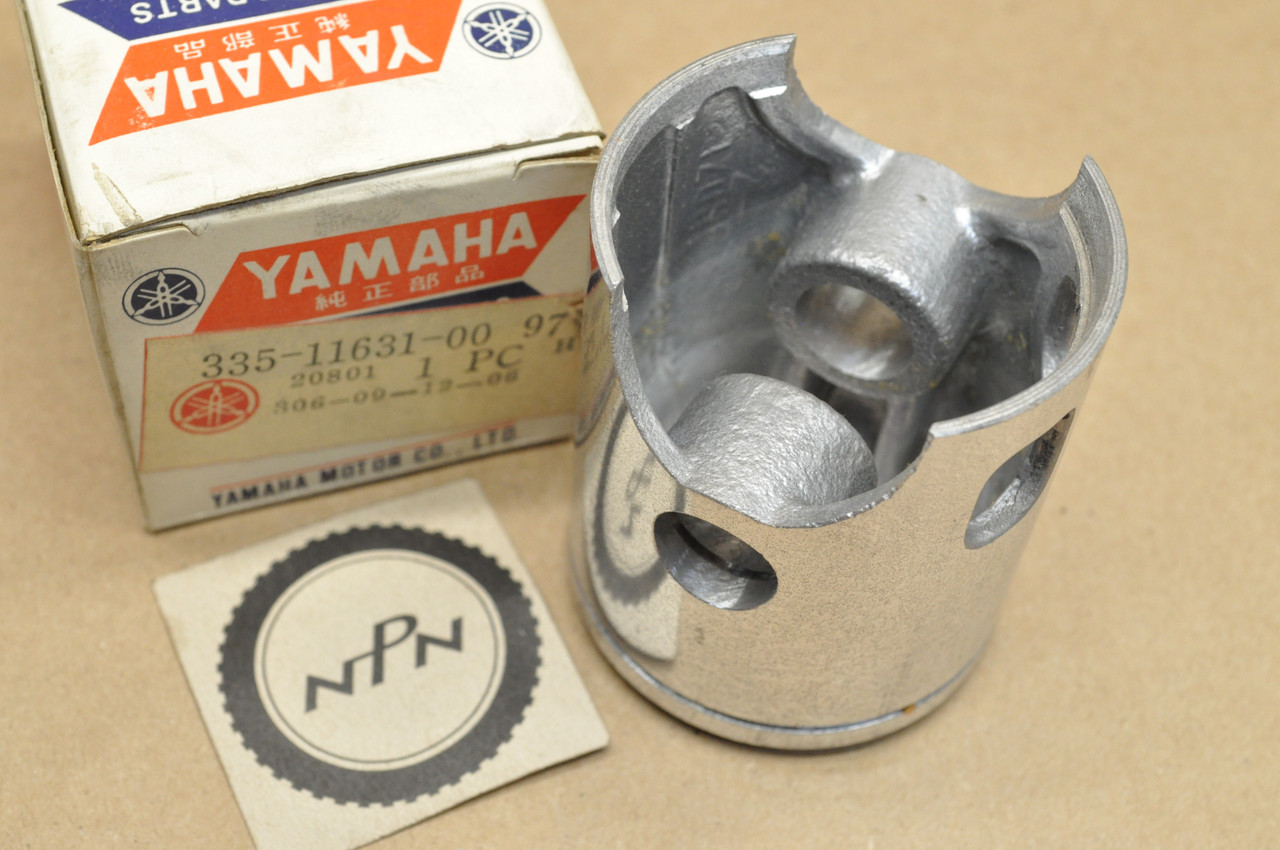 NOS Yamaha 1972 LT2 1973 LTMX Standard Size Piston 335-11631-00-97