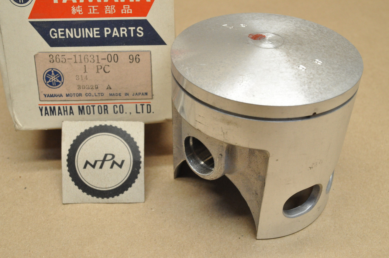 NOS Yamaha 1972 RT2 MX Standard Size Piston 365-11631-00-96