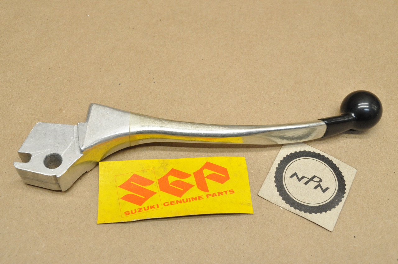 NOS Suzuki 1972 GT550 GT750 Right Handle Bar Brake Lever 57421-31010