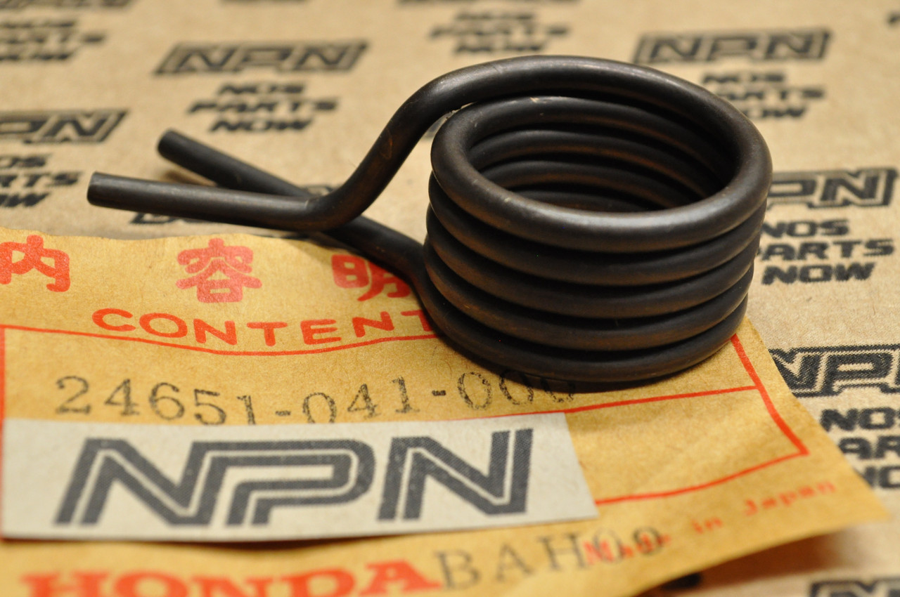 NOS Honda ATC70 CT70 TRX90 XR50 XR70 Z50 Gear Shift Return Spring 24651-041-000