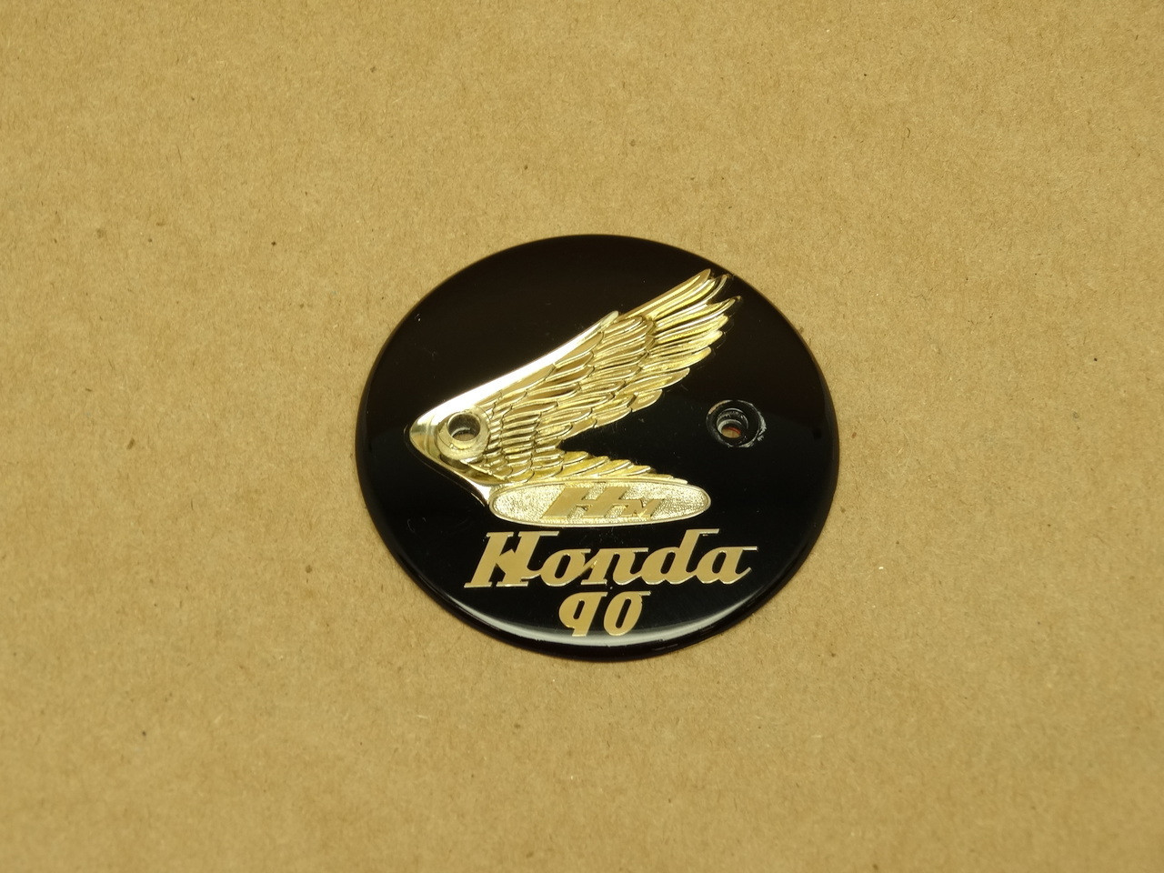 NOS Honda C200 CA200 90 Left Gas Tank Emblem Badge 87122-030-000