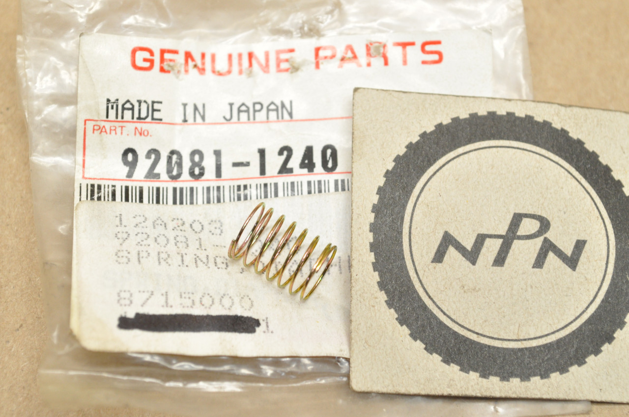 NOS Kawasaki EN500 EX250 EX500 KL650 KZ440 KZ750 VN750 ZL600 ZN700 ZX600 Diaphragm Valve Spring 92081-1240