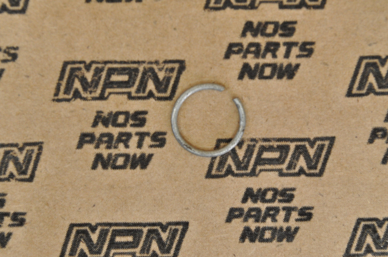 NOS Honda CB350 CB450 CB72 CB77 CL350 CL450 Kick Start Stopper Clip 28486-231-020