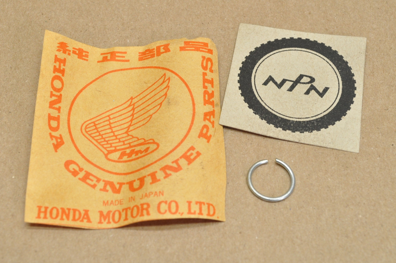 NOS Honda CB350 CB450 CB72 CB77 CL350 CL450 Kick Start Stopper Clip 28486-231-020