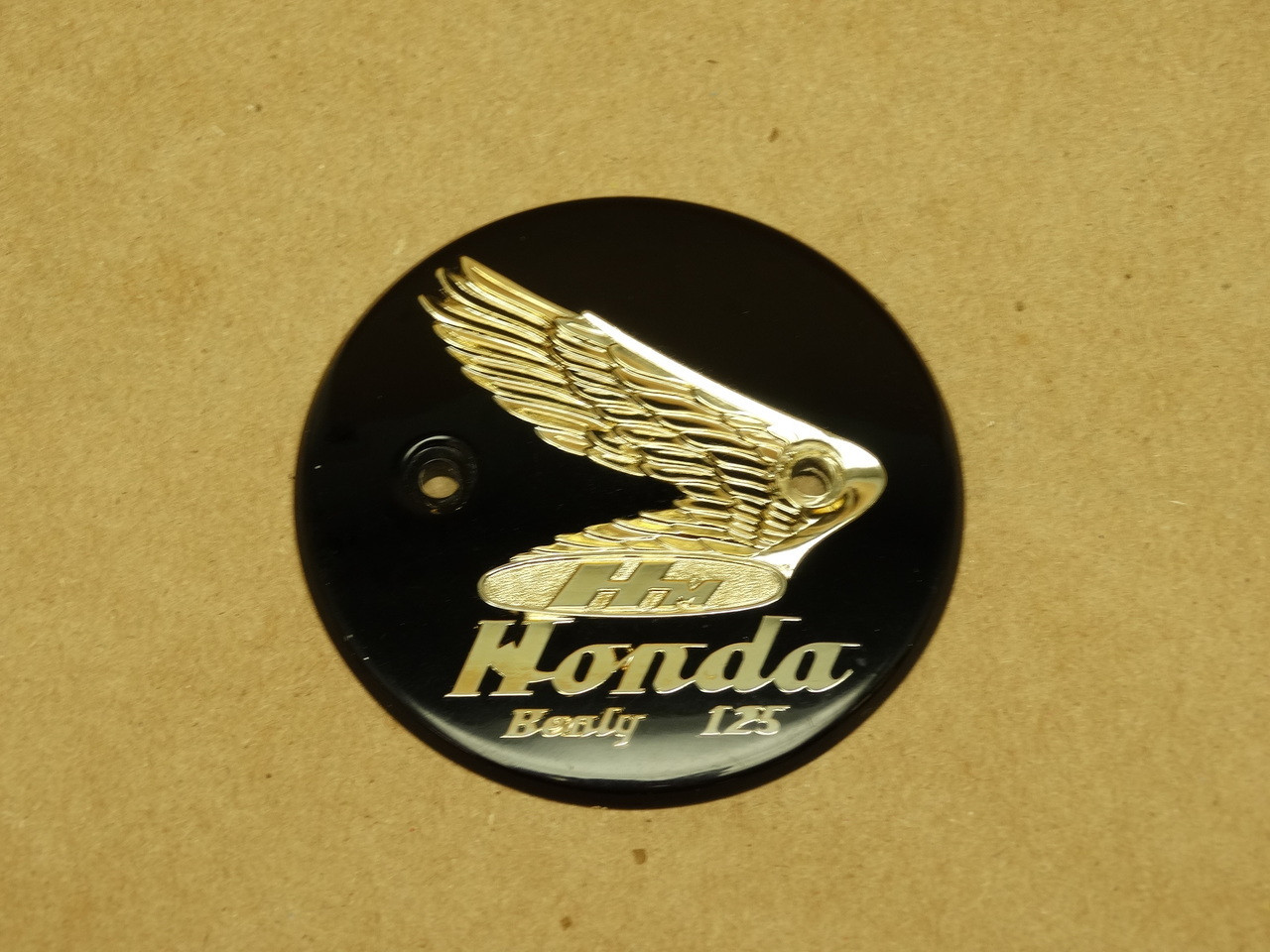 NOS Honda CB92 Benly 125 Gas Tank Right Emblem Badge 87121-200-020