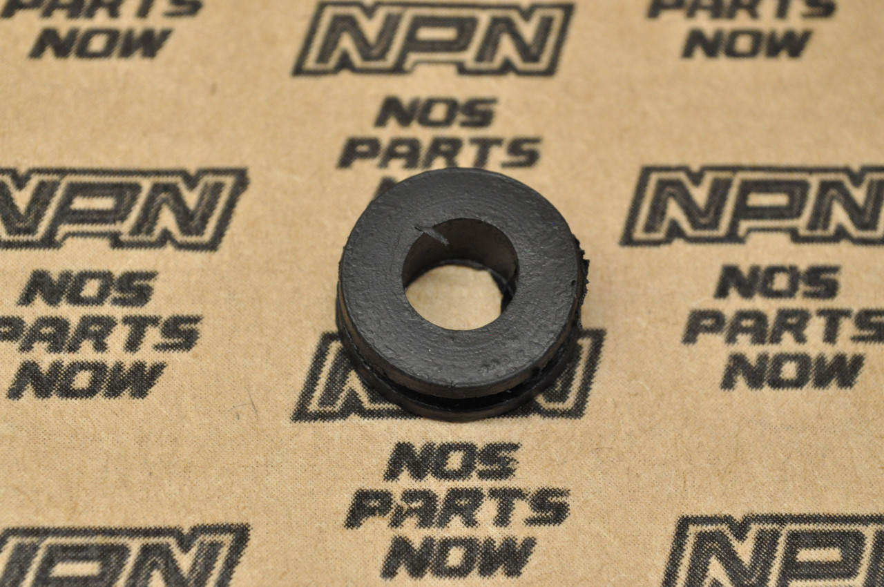 NOS Honda CB350 CB450 CB750 CL350 CL450 SL350 Chain Guard Rubber 40513-310-000