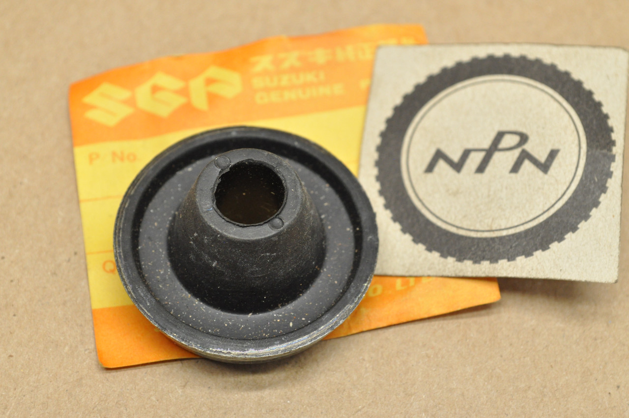 NOS Suzuki DR650 RM250 RM465 RM500 RMX250 Steering Stem Upper Damper 56241-14200