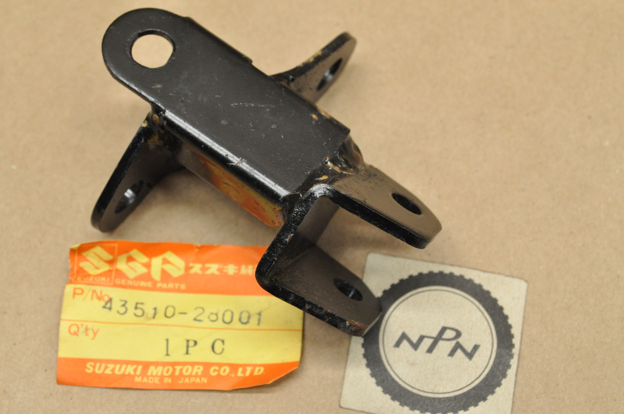 NOS Suzuki 1973-77 TC125 Prospector TS125 Duster Right Front Foot Rest Holder Bracket 43510-28001