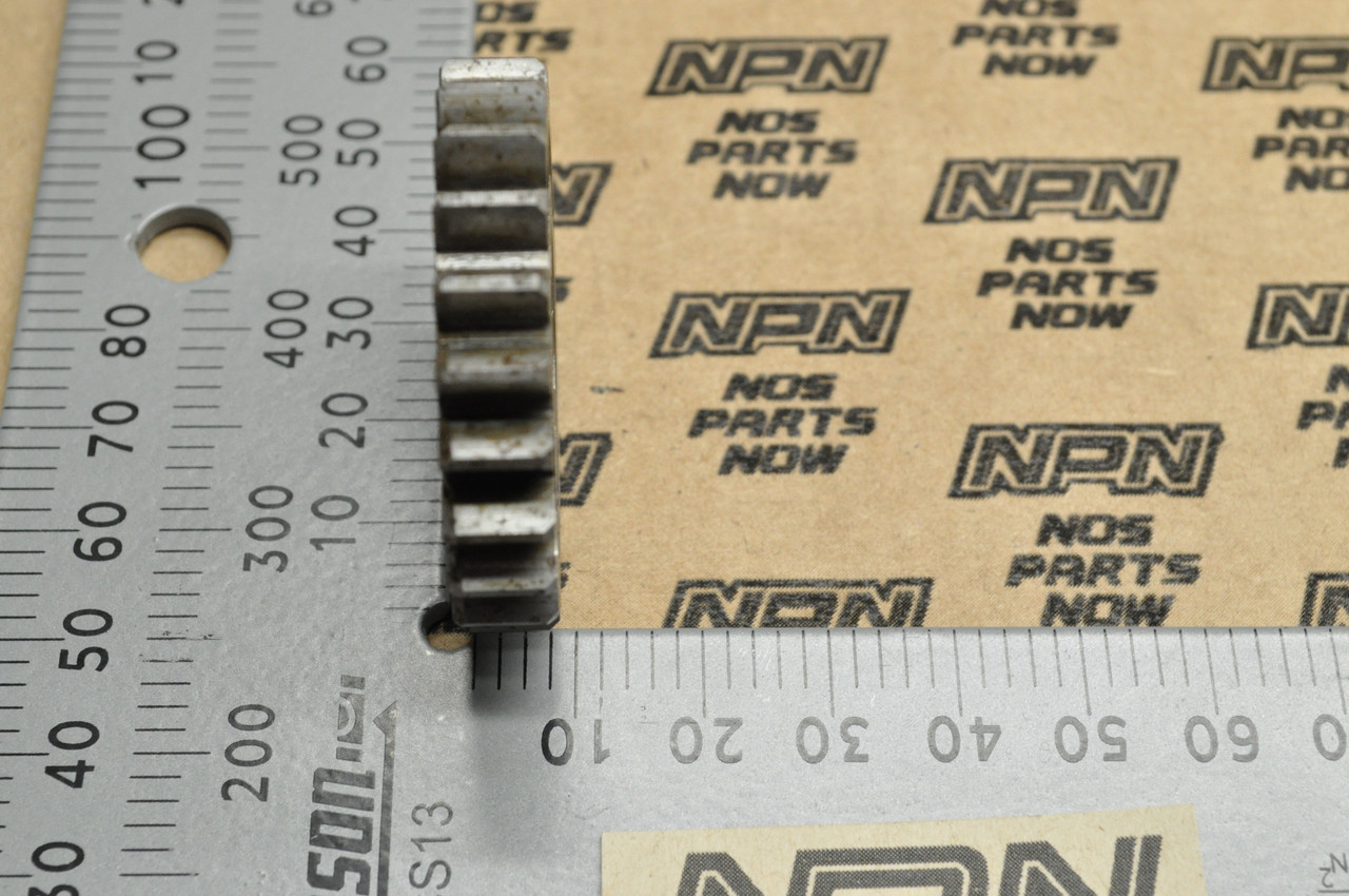 NOS Honda C70 CT70 Z50 A Z50R Kick Start Starter Pinion Gear 22T 28211-040-035