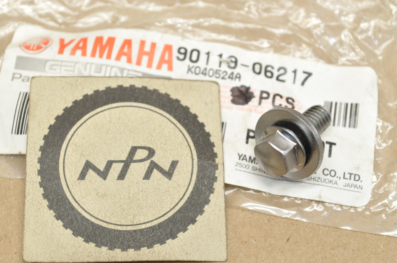 NOS Yamaha TTR90 WR250 XVZ13 YZ250 YZ450 YZ80 Stud Bolt 90119-06217