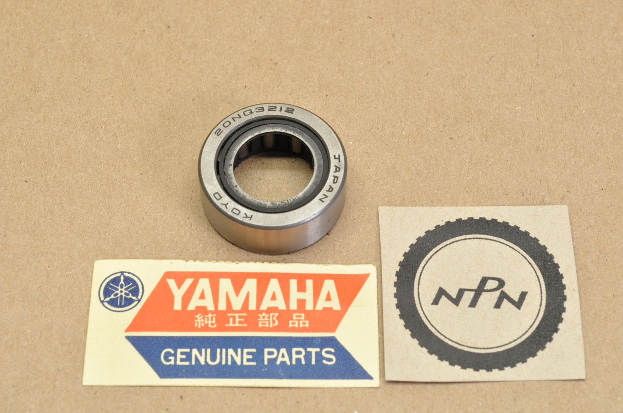 NOS Yamaha DT250 DT400 YZ250 YZ490 TY350 TY250 WR500 Cylindrical Bearing 93311-62035