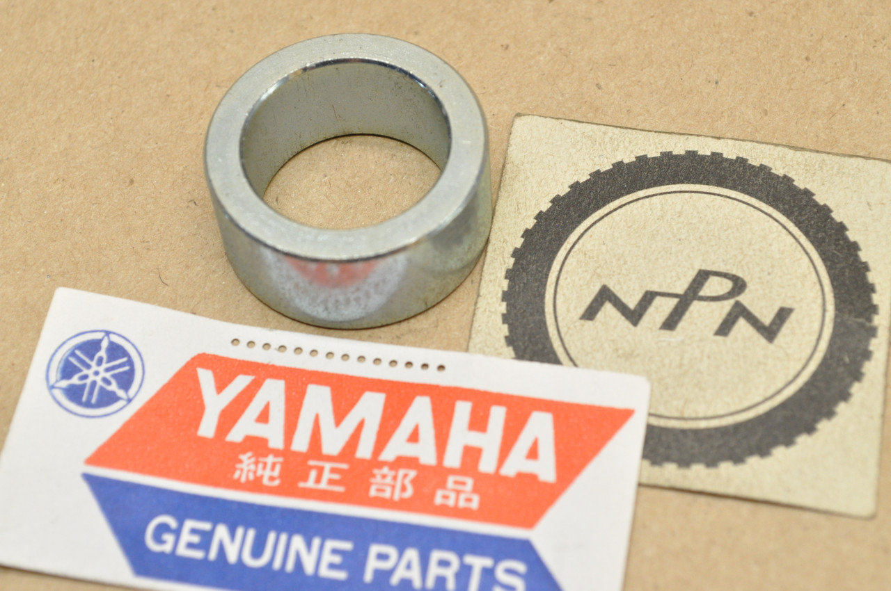 NOS Yamaha 1968-70 DT1 Rear Wheel Shaft Collar 90387-20157