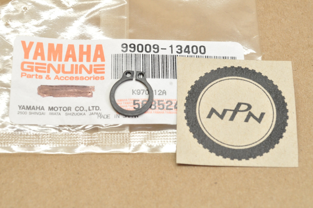 NOS Yamaha DT100 DT125 JT1 JT2 MX175 RD200 TY80 XV1100 Circlip 99009-13400