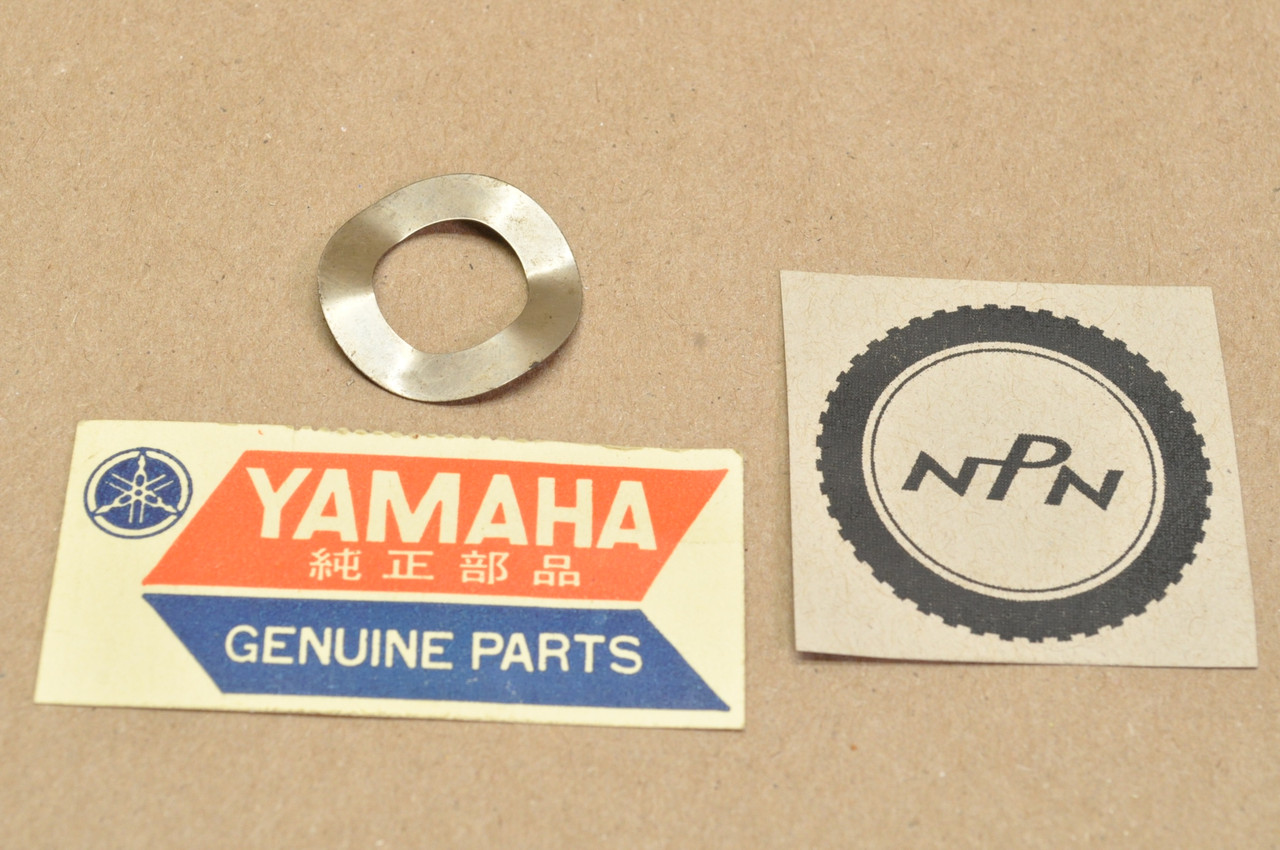 NOS Yamaha 1974 TX650 1975 & 1977 XS650 Rear Wheel Brake Panel Wave Washer 90206-14020