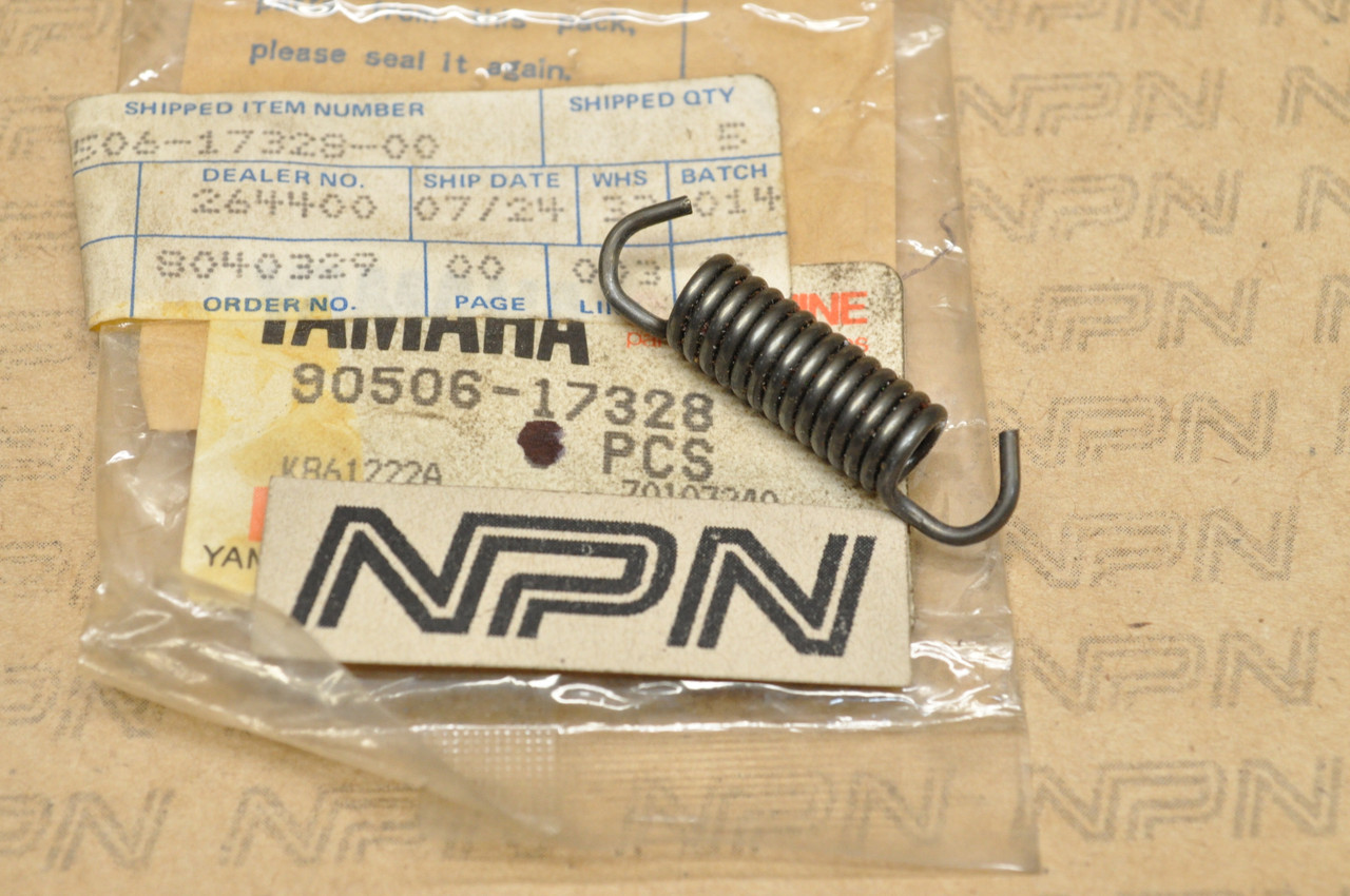 NOS Yamaha DT175 IT400 MX400 RD125 TY350 XT350 YZ250 YZ400 Spring 90506-17328