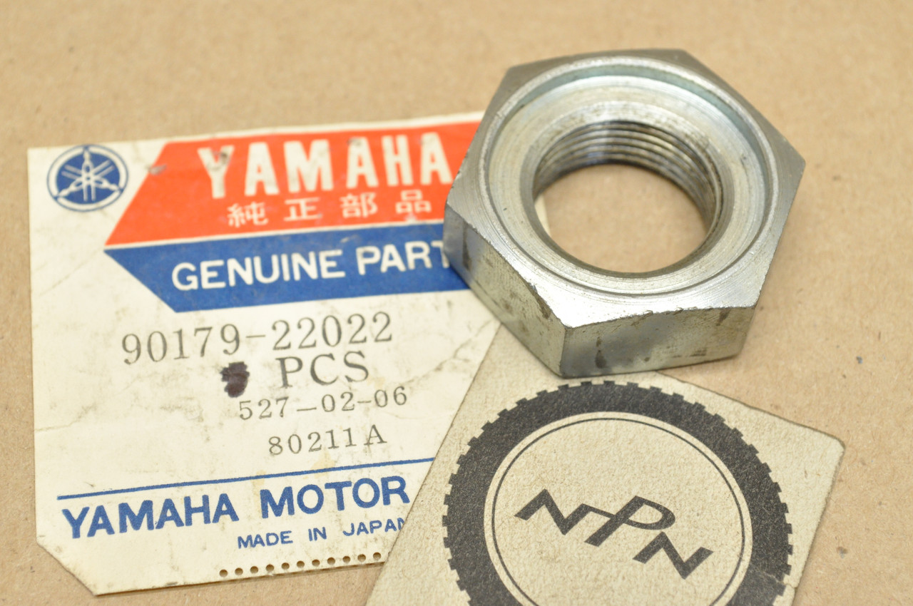 NOS Yamaha TX650 TX750 XS1 XS2 XS650 Drive Sprocket Lock Nut 90179-22022