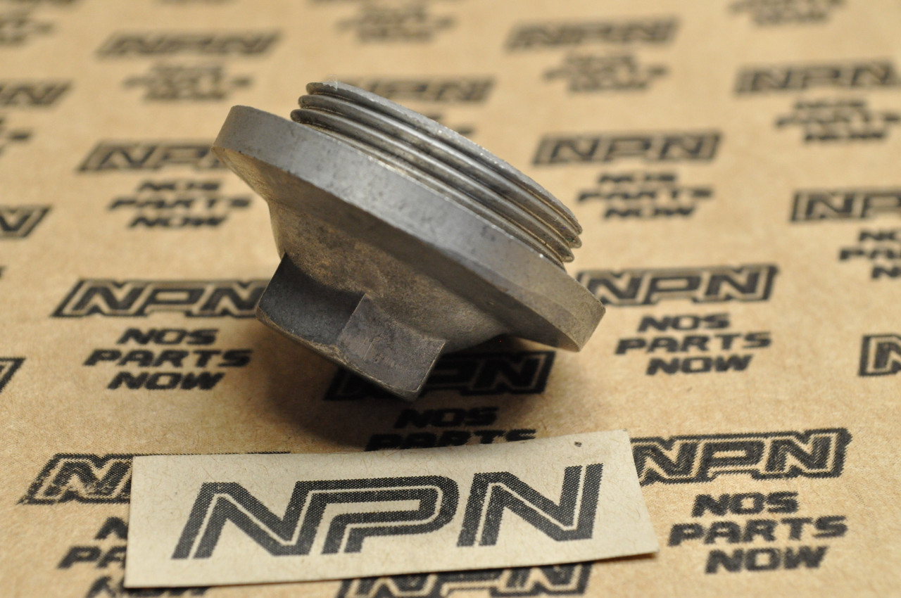 NOS Honda C100 C102 C105 T C110 C200 CT200 Cylinder Tappet Cover 12361-001-020