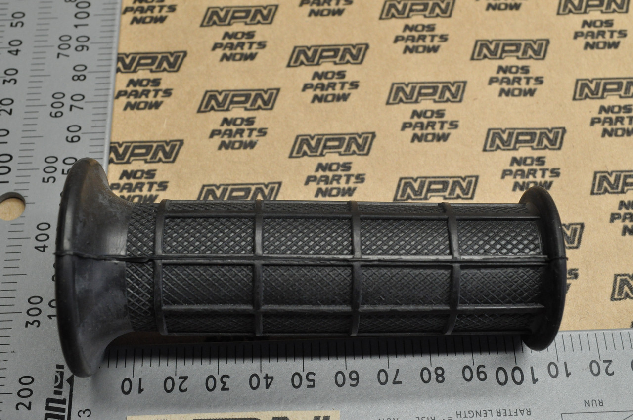 NOS Honda 1980-94 CT70 1979-99 Z50 R Right Handlebar Throttle Grip 53165-181-000