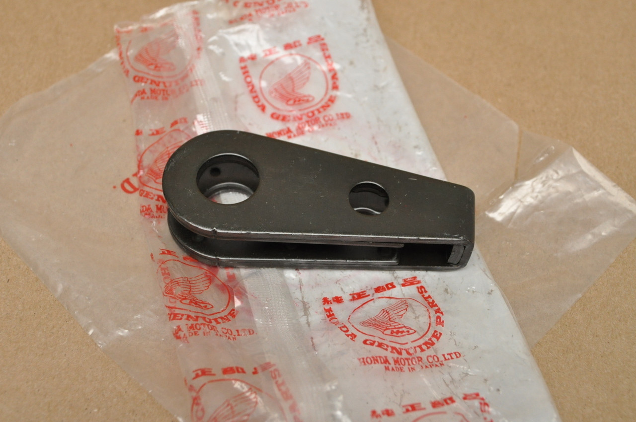 NOS Honda 1980-81 CM200 1982-83 CM250 Drive Chain Adjuster 40543-399-750