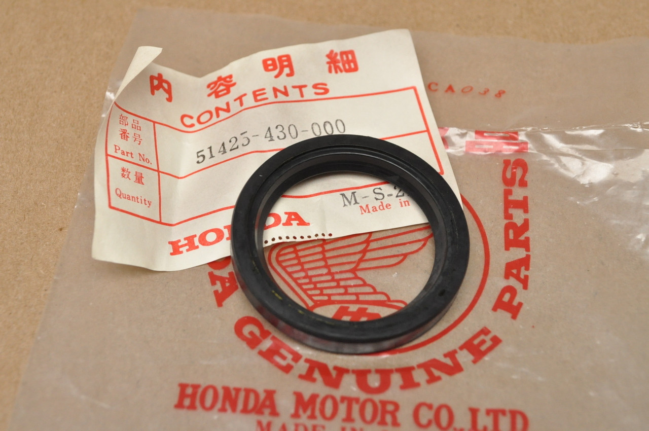 NOS Honda 197980 CR125 R 197880 CR250 R Front Fork Dust Seal 51425