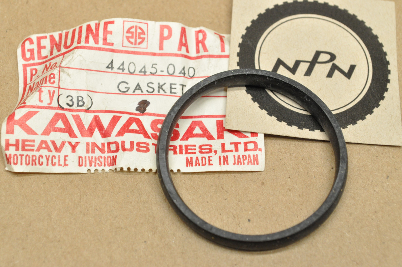 NOS Kawasaki H1 Mach III KH500 Front Fork Ear Cover Gasket 44045-040