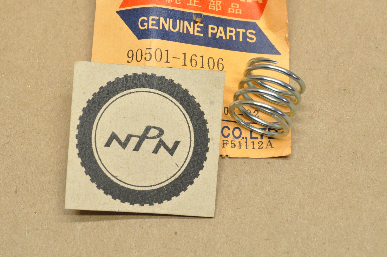 NOS Yamaha TA125 TD2 TD3 TR2 TR3 TZ250 TZ350 Spring 90501-16106