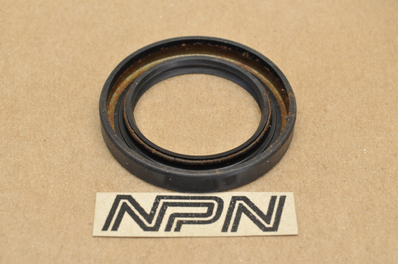 NOS Honda CB650 CB750 CX650 VF1100 VF700 VT1100 VT750 Oil Seal 91261-MB0-003