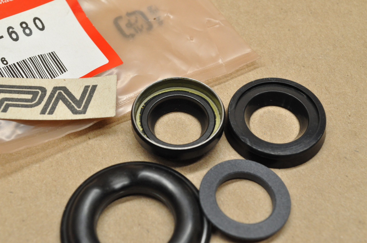 NOS Honda CR250 CR500 CR80 XR400 XR600 Shock Absorber Oil Seal Set 52436-MN1-680