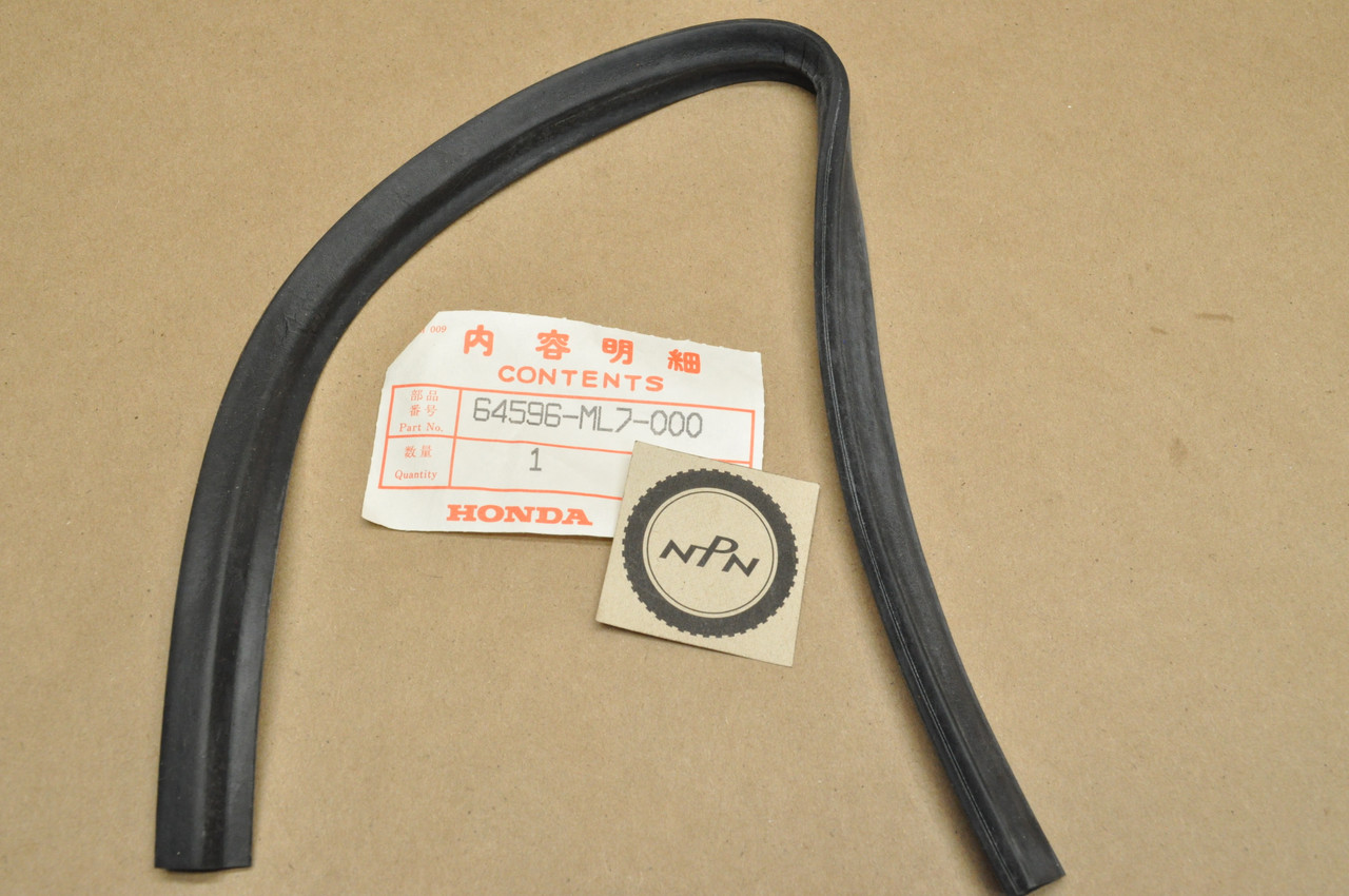 NOS Honda 1986-87 VRF700 F2 1986 VFR750 F Inner Panel Side Rubber Seal 64596-ML7-000