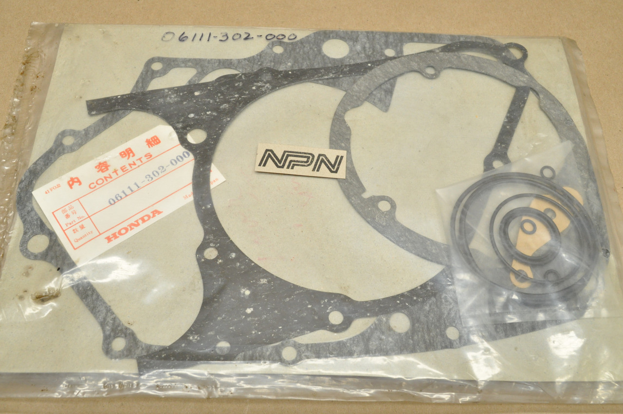 NOS Honda CB175 CD175 CL175 Bottom End Gasket & Seal Kit B 06111-302-000