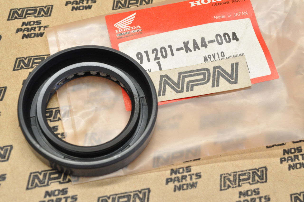 NOS Honda 1985-86 ATC250 R 1986-89 TRX250 R Oil Seal 91201-KA4-004