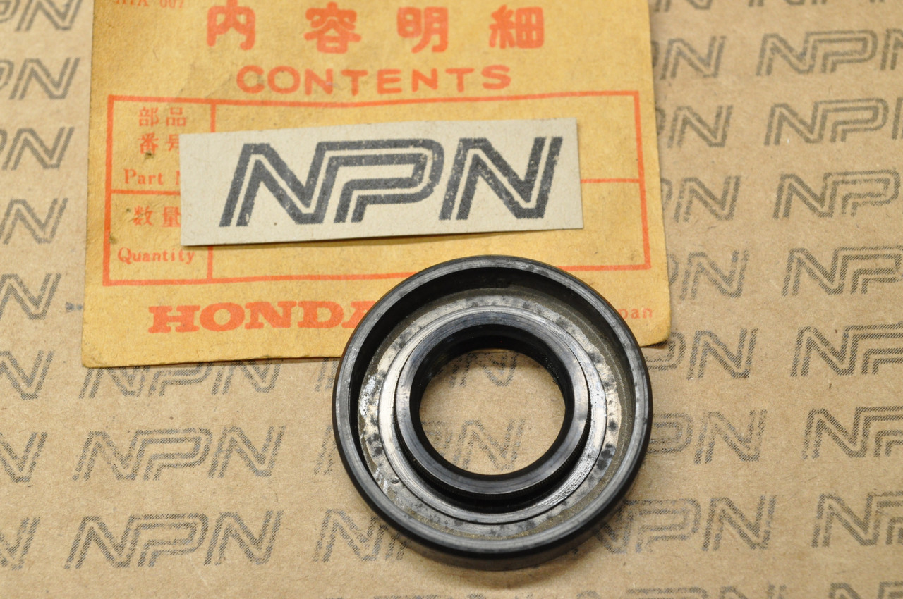 NOS Honda C100 C102 C110 C200 CL90 CT200 CT90 S65 S90 Oil Seal 91254-001-000