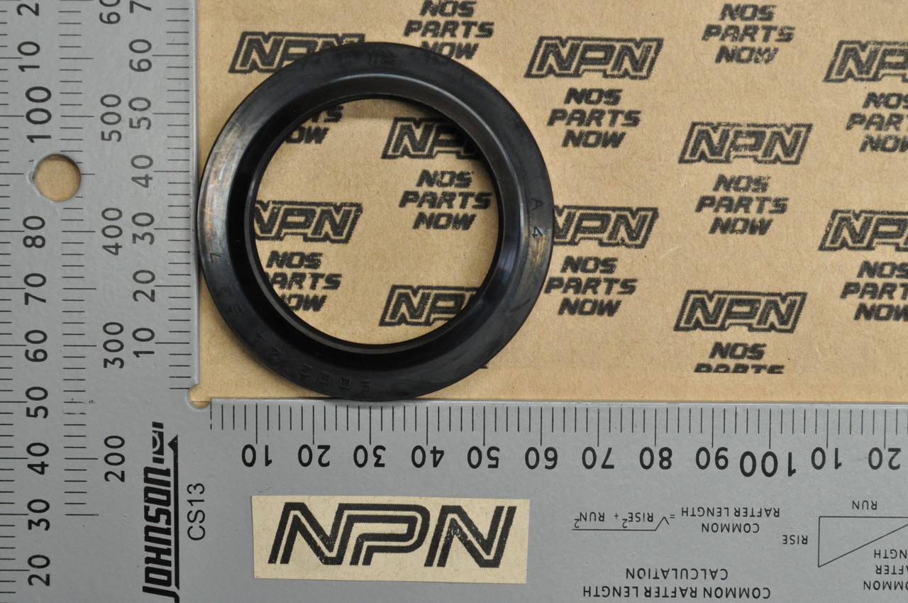 NOS Honda 1986-87 ATC200 X Swingarm Bearing Holder Dust Seal 91252-HB5-003