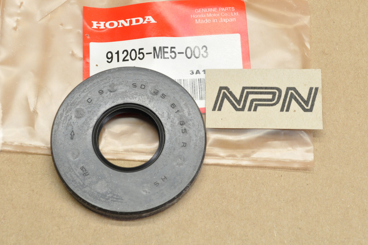 NOS Honda ATC250 CB550 CB650 TRX250 TRX300 VT500 Oil Seal 91205-ME5-003