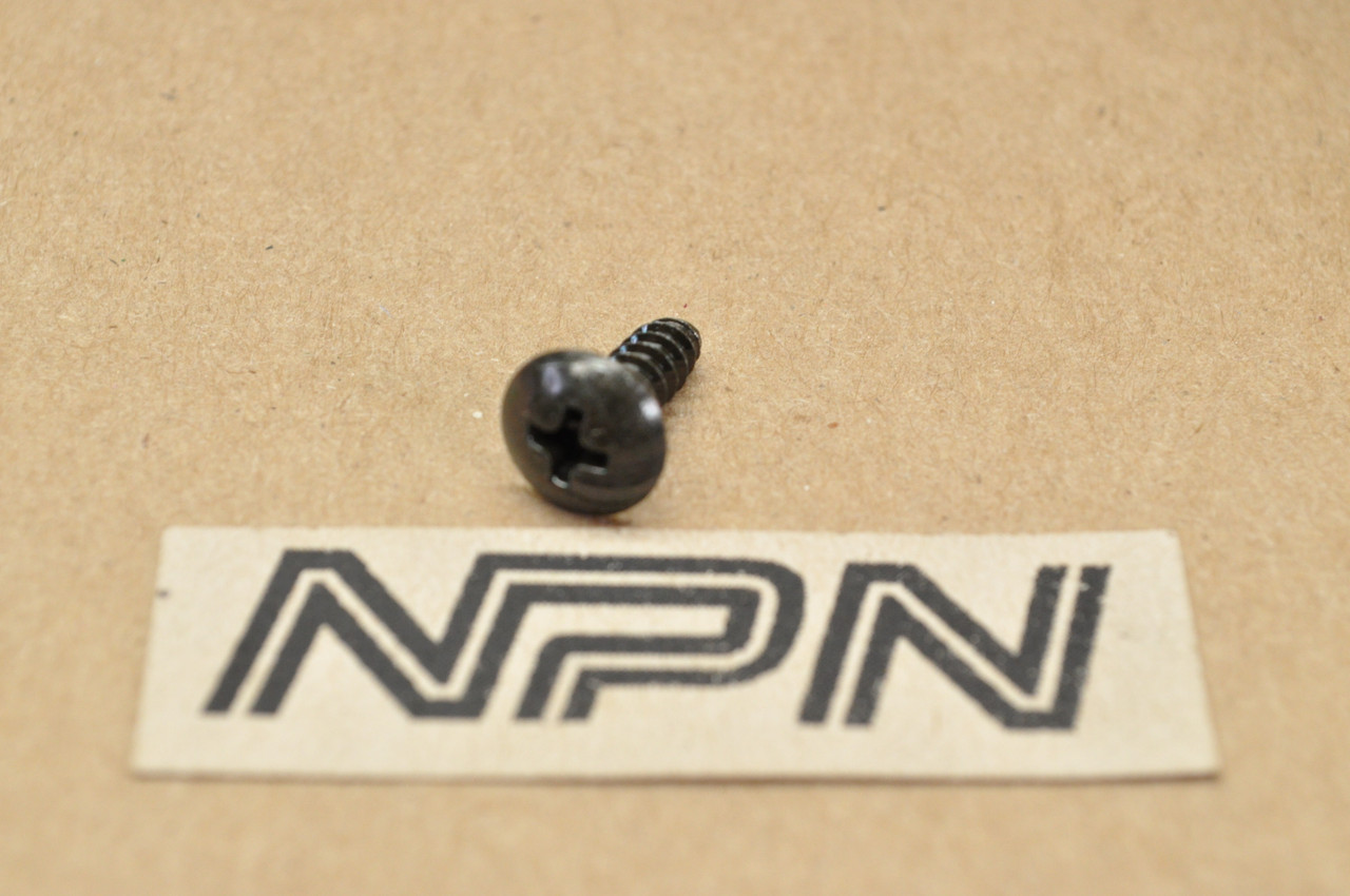 NOS Honda CBR600 CH250 CN250 GL1500 GL1800 Gold Wing VT750 Screw 93903-24380