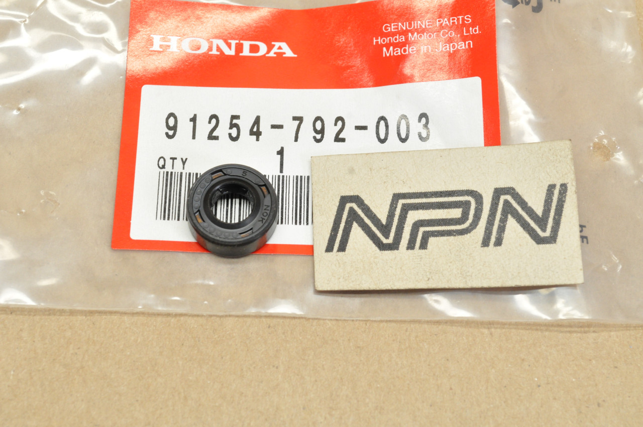 NOS Honda ATC200 CBR1000 CBX Oil Seal 91254-792-003