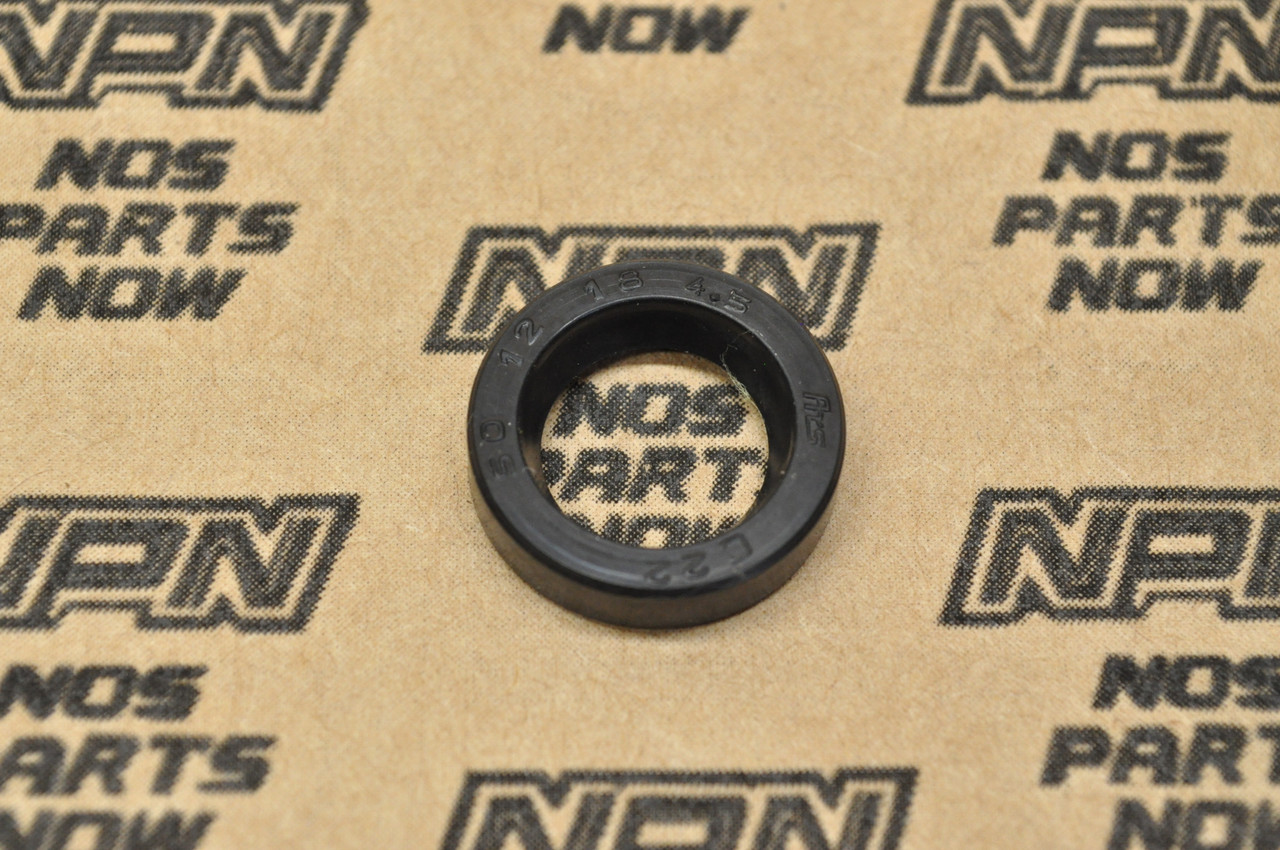 NOS Honda CA175 CL175 Left Crankcase Cover Oil Seal 91201-235-000